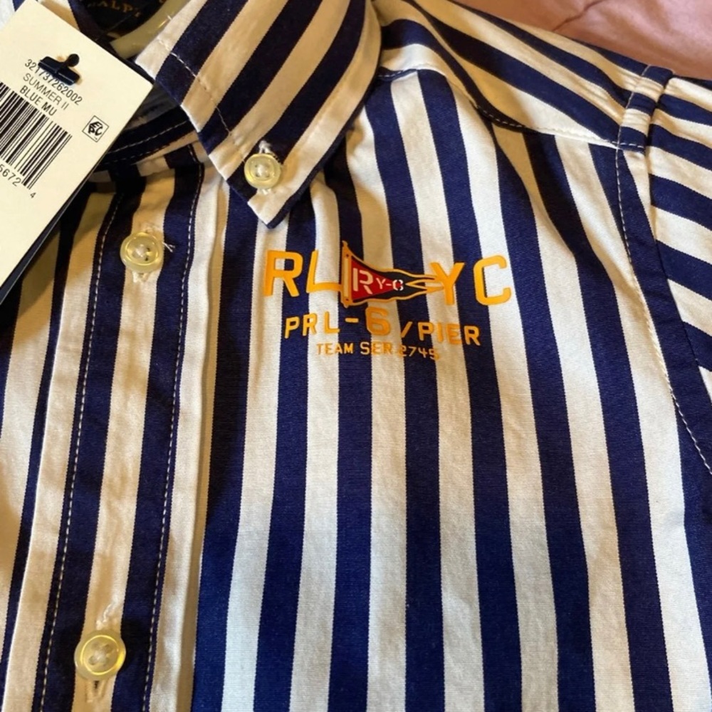 Polo - Picture 2 of 2